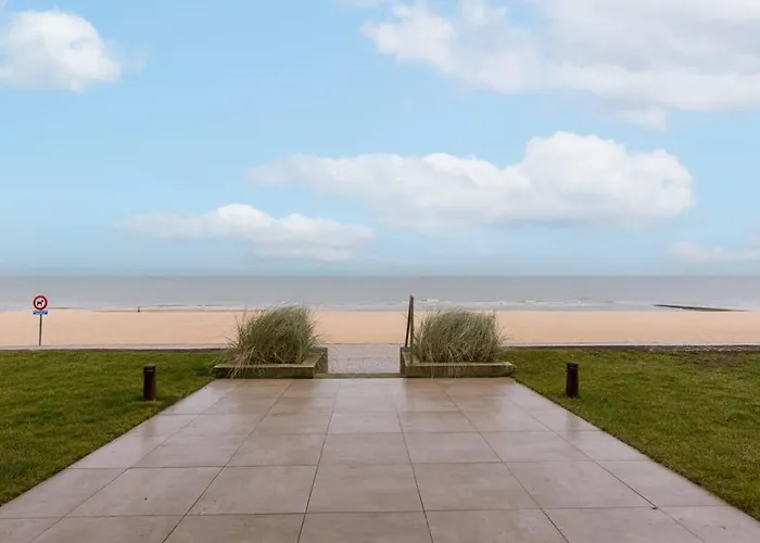 Huswell - Apartment With Garden At The Seaside In Knokke